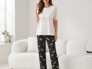 Women’s cotton pajama set with bow print, oversized top and straight-leg pants